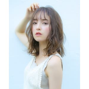 シースルーバングの最旬ミディ