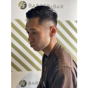 フェードスタイル【BARBER-BAR】