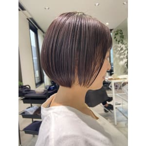 【YOKE】大人ショートボブケアブリーチピンクベージュ