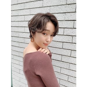 センターパートで大人見え　高再現性ショート