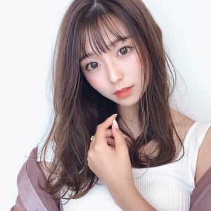 ルーズ感を演出してくれるミディアム