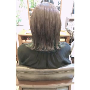 チラ見せインナーグリーン☆ - gift hair salon【ギフト】掲載中
