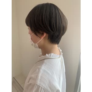 丸みのあるトレンドマッシュショートボブ/naomi