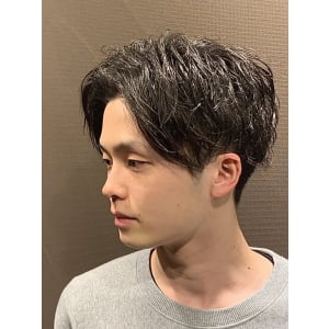 ツーセクション緩めのツイスパ