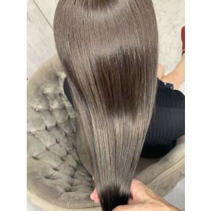 シルバーベージュ×髪質改善トリートメント【クスダ】