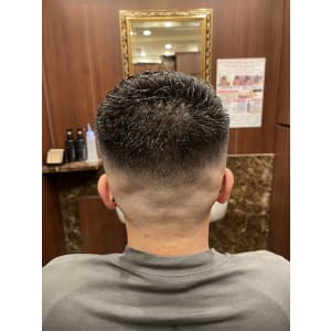 スキンフェード濡れパン