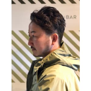 大人の刈り上げスタイル【BARBER-BAR】