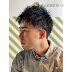 大人の刈り上げスタイル【BARBER-BAR】