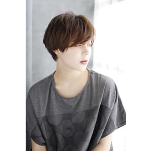 20代30代40代　記憶に残る小顔ショート【宝塚】