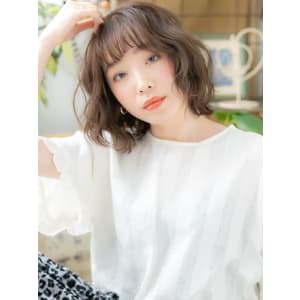 オン眉前下がりくせ毛風外ハネカールミディ アッシュベージュ - COVER HAIR bliss 戸田公園西口店【カバーヘアブリス トダコウエンニシグチテン】掲載中