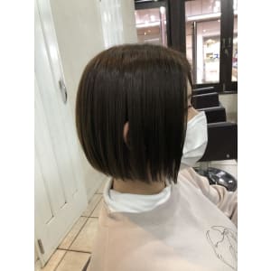 美髪カラーボブ