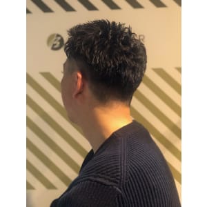 大人のパーマスタイル【BARBER-BAR】