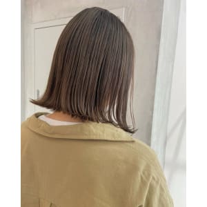 【YOKE】大人可愛い切りっぱなしボブ外ハネケアブリーチ