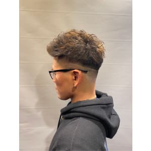 スキンフェードアップバング