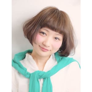 個性的ガーリーショートボブ
