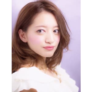 クセ毛風ゆるふわセミディ【伸ばしかけ前髪センターパート】