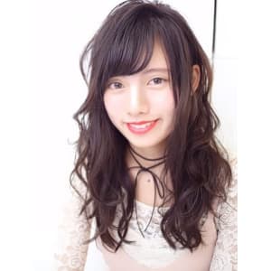 強めカールなふんわりパーマ 