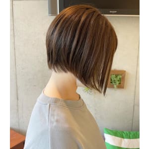 アッシュベージュの前下がりショートボブ☆ - EMU international 春日部本店【エムインターナショナル】掲載中