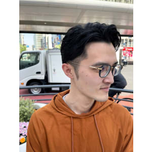 ツーブロックビジネスショートスタイル