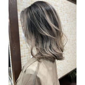 ★プラチナベージュバレイヤージュ★