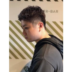 大人の刈り上げスタイル【BARBER-BAR】