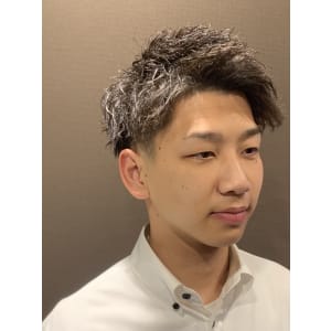 ツイストスパイラルパーマ×ロースキンフェード/六本木/理容室