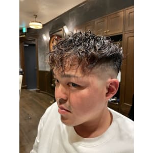 フェードパーマ