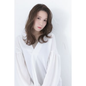 シフォングレージュカラー