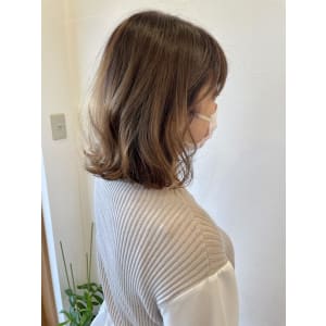 【latte atelier】ミディアムヘア