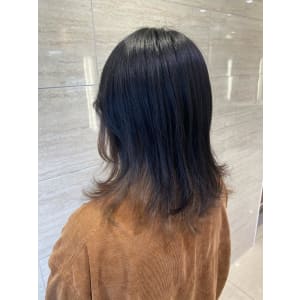 ウルフレイヤー/インナーカラー/西原晃