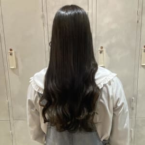 アッシュブラック