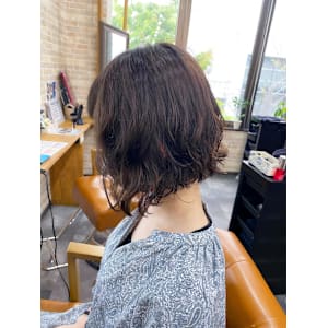 ボブパーマスタイル【切りっぱなしボブ　アッシュカラー】