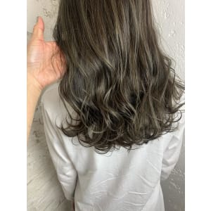 ハイライト、イルミナカラー、透明感、池袋