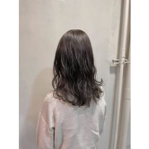 【CHESTER】ラベンダーグレージュ 透明感 - 髪質改善 SEPT. 天神大名【カミシツカイゼン セプト テンジンダイミョウ】掲載中