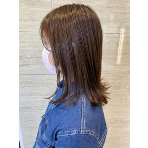 大人かわいい/ラベンダーベージュ/外ハネ/西原晃
