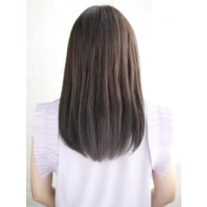 透け感バングのナチュラルストレート