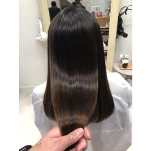 髪質改善ストレートヘア - unique x KENJE 町田【ユニークバイケンジ マチダ】掲載中