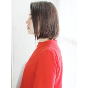かきあげバングのワンカールボブ