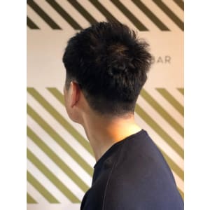 大人の刈り上げスタイル【BARBER-BAR】