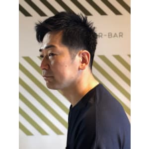 大人の刈り上げスタイル【BARBER-BAR】
