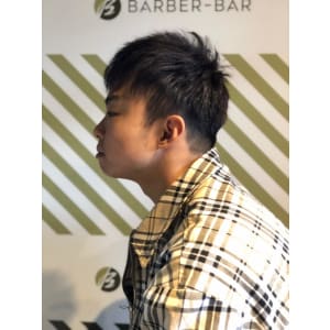 大人の刈り上げスタイル【BARBER-BAR】