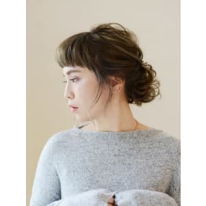 外国人風☆簡単シニヨン - HAIR & MAKE EARTH 恵比寿店【ヘアメイクアース エビステン】掲載中