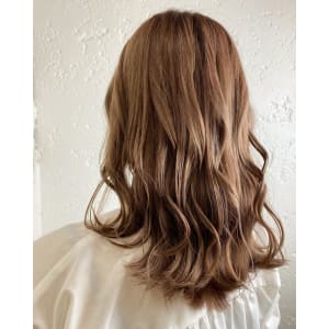 ピンクベージュ、ピンクミルクティー、ミルクティーカラー