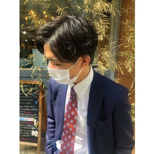 センターパート　ツイスパ風　韓国風ヘア