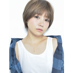 ハイ透明感アッシュ×エッジショート