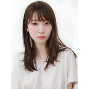 斜めバング×ブランジュアッシュ