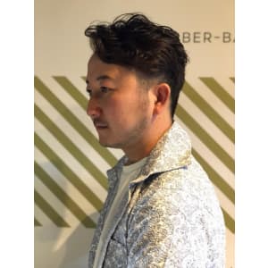 大人のリバーススタイル【BARBER-BAR】