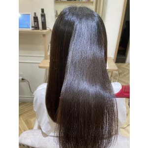 CM級の艶髪！酸熱トリートメント