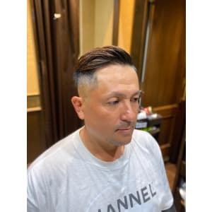 ビジネスフェード - ヒロ銀座ヘアーサロン銀座一丁目店【ヒロギンザヘアーサロンギンザイッチョウメテン】掲載中