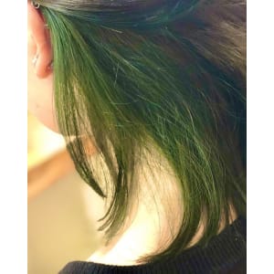 インナーカラー【グリーン】 - HAIR MAKE FACTORY APNEK【ヘアーメイクファクトリーアプネク】掲載中